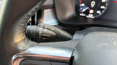 Volvo Xc40 2.0 T4 Momentum Pro 5dr AWD Geartronic Petrol Estate